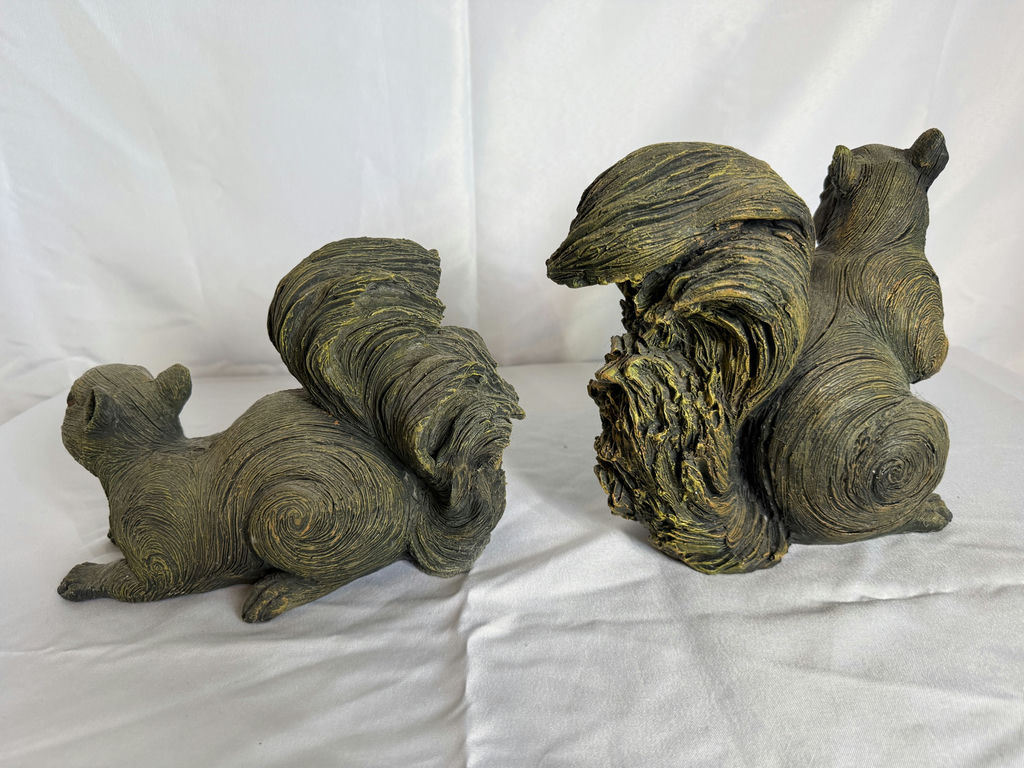 Squirrel And Cat Decor - image 4 of 5