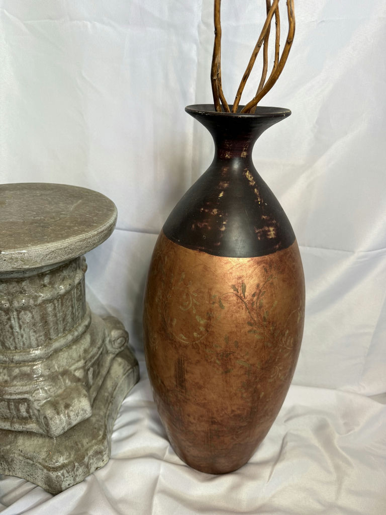 Roman style pedestal and vase with dried Willow - image 3 of 3