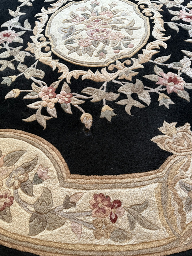 Round wool rug with central medallion and floral border - image 2 of 3