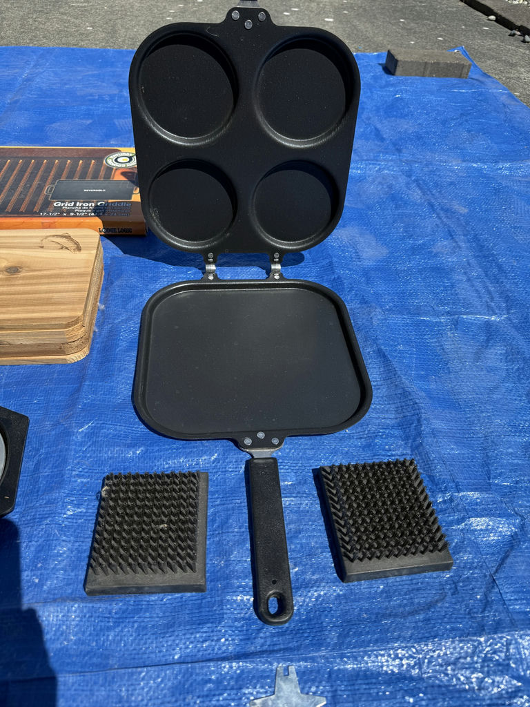 Char-Broil Portable Gas Grill with Lodge Logic Cast Iron Griddles and Accessories - image 4 of 5