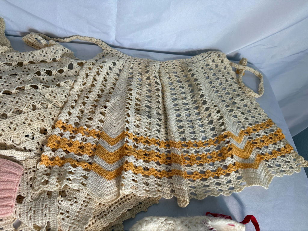 Vintage Crocheted and Knitted Baby Garments and Accessories - image 5 of 5