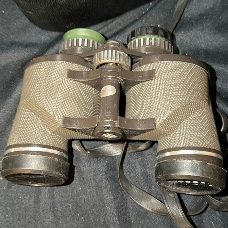 Vintage binoculars with leather cases - image 5 of 10