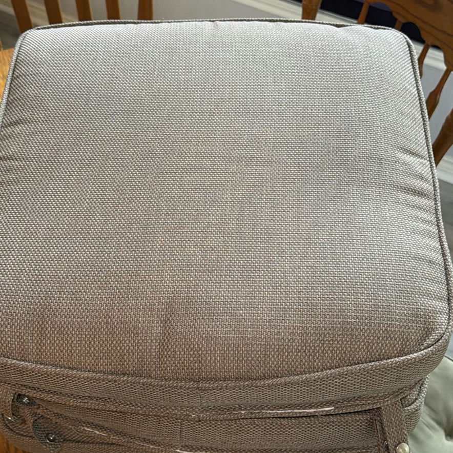Gray fabric bags and decorative candle holder with tealights - image 3 of 8
