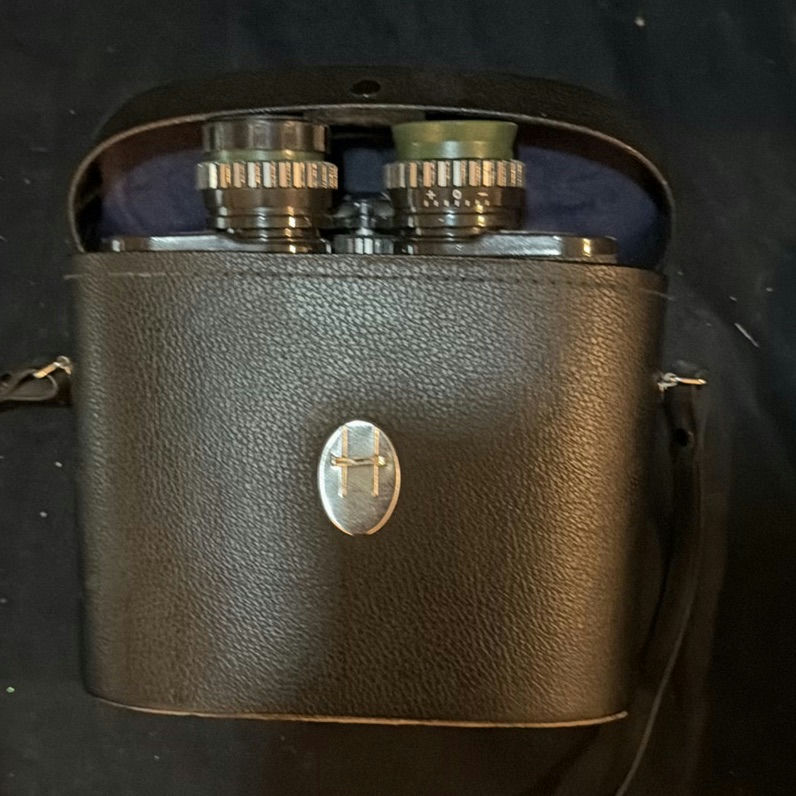 Vintage binoculars with leather cases - image 2 of 10