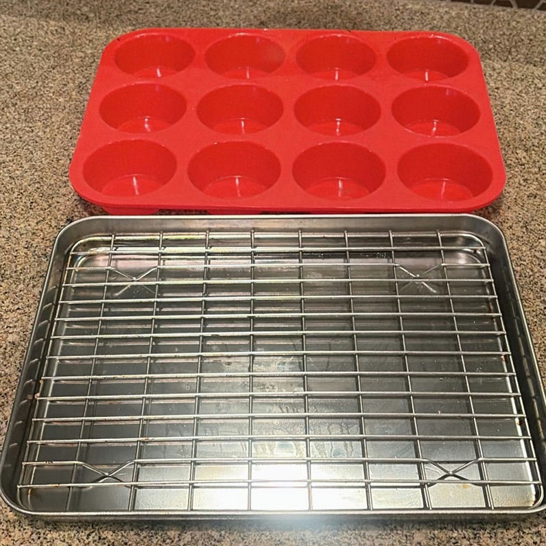 Rachael Ray bakeware set with round pans, muffin tray, and sheet pan with rack - image 2 of 5