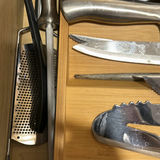 Assorted kitchen utensils and tools - thumbnail 4 of 9