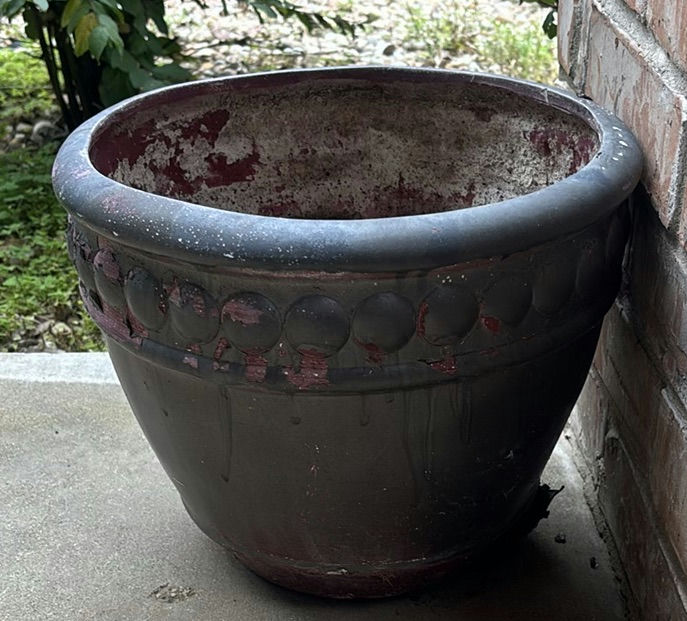 Assorted outdoor plant pots - image 6 of 6
