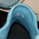 Assorted sneakers in multiple colors - thumbnail 9 of 11