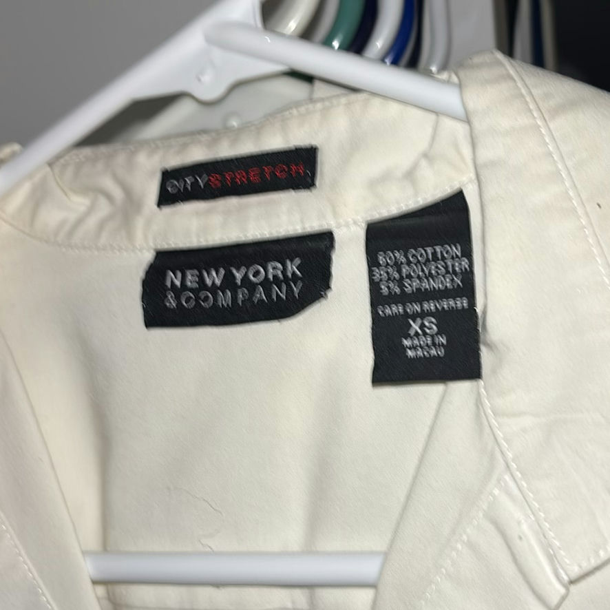 Assorted casual shirts and tees - image 7 of 15