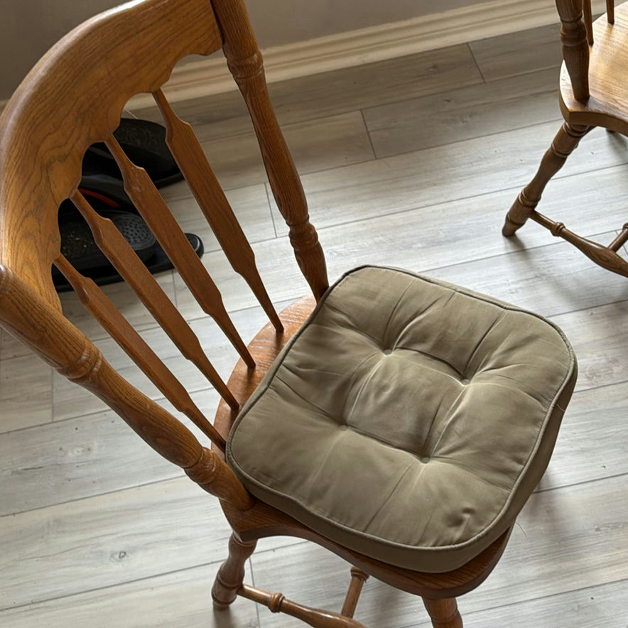 Round Oak Dining Table with Six Spindle Chairs - image 3 of 6