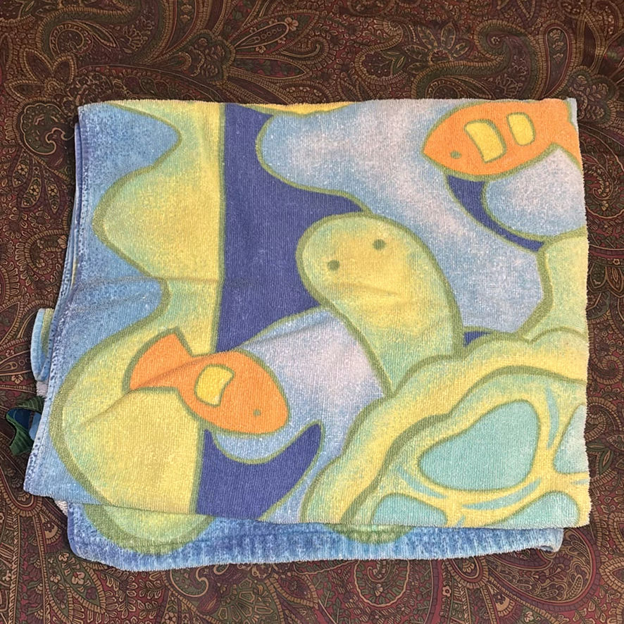 Assorted children's towels with varied prints - image 6 of 7
