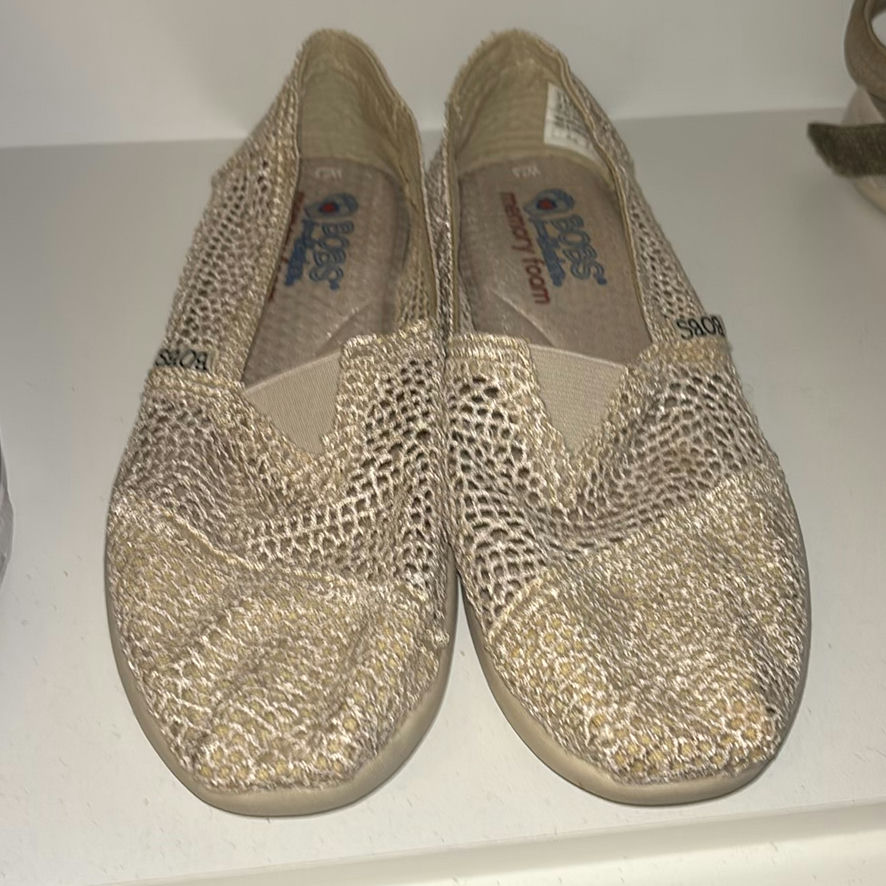 Assorted footwear collection: sandals, loafers, and slip-ons - image 4 of 13