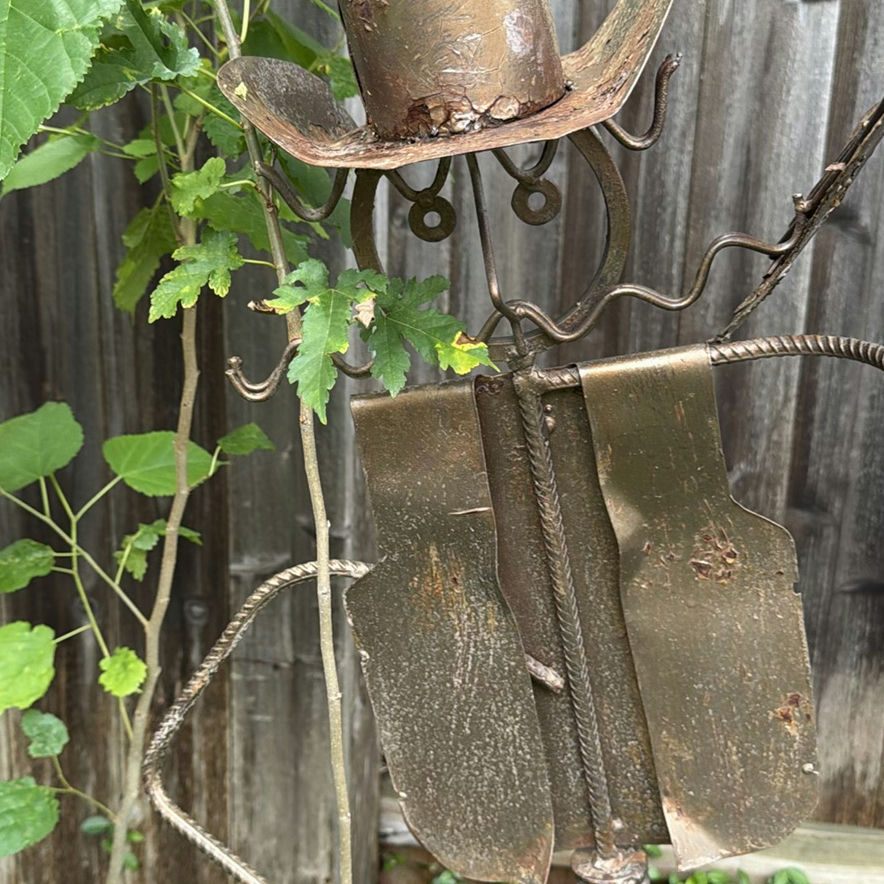Rusty metal cowboy-hat humanoid garden sculpture with hanging basket - image 3 of 6