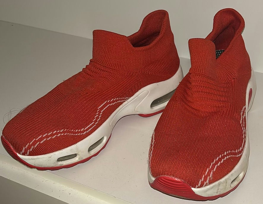 Assorted sneakers in multiple colors - image 10 of 11