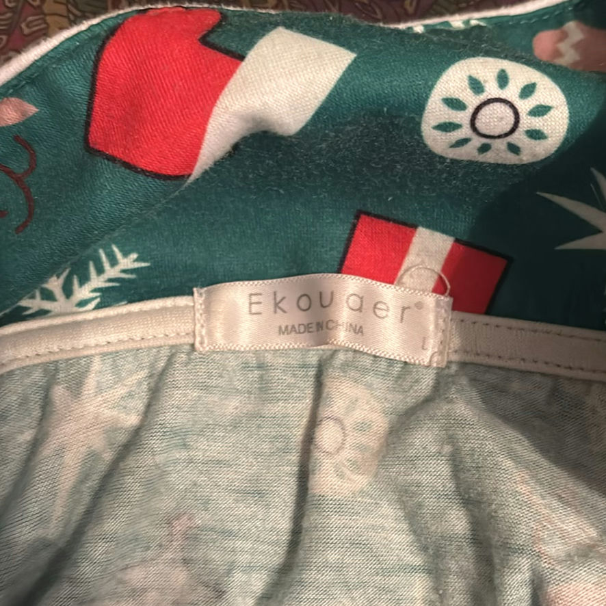 Assorted sleepwear - image 4 of 8