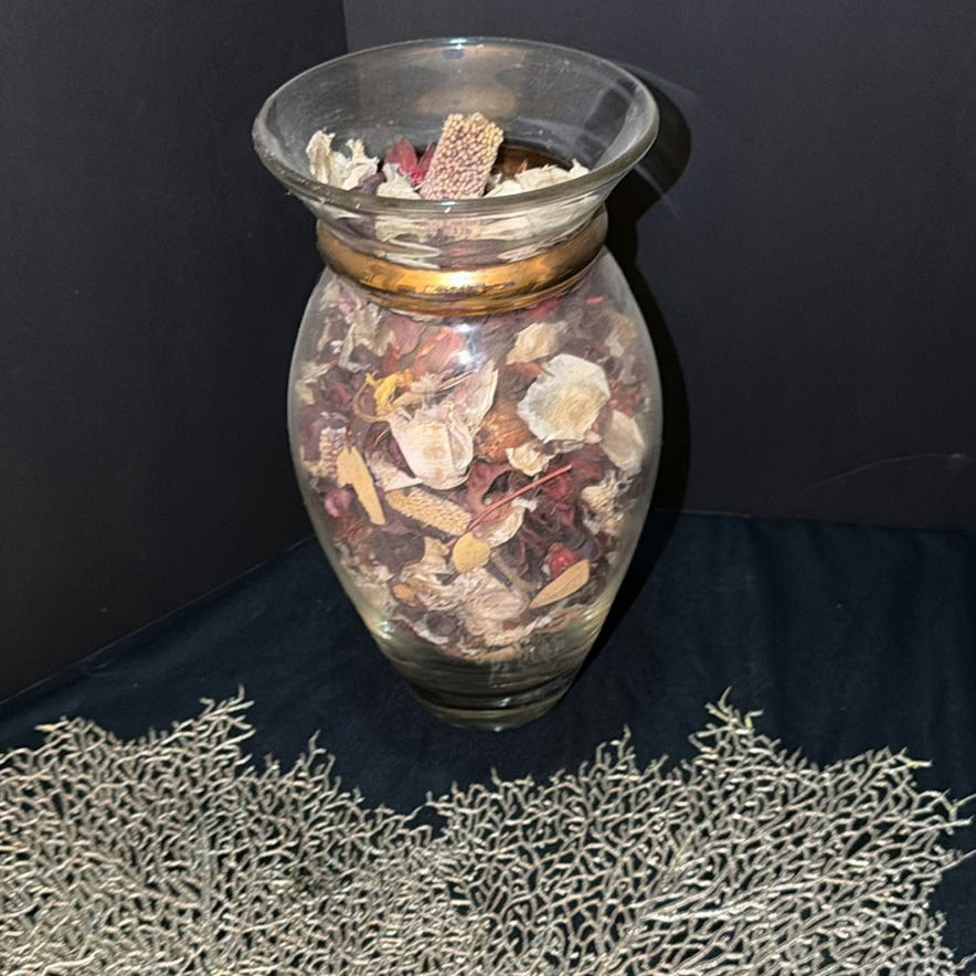 Dried botanical decor with candles, potpourri jar, and coasters - image 5 of 6
