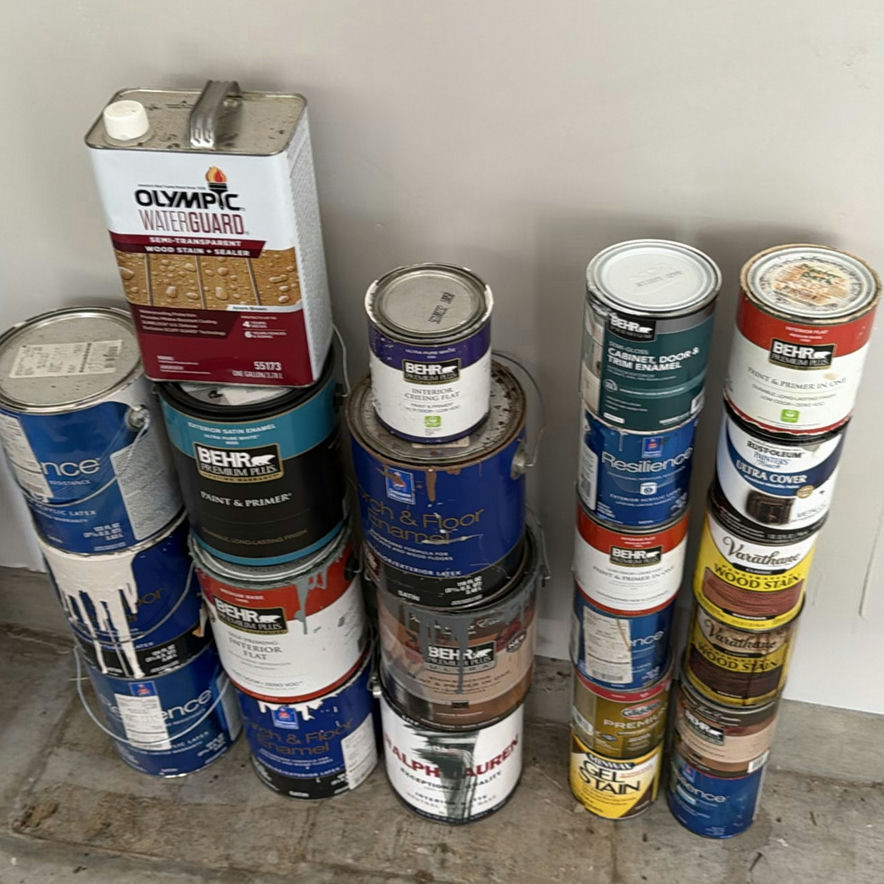 Assorted paint cans and primers - image 1 of 7