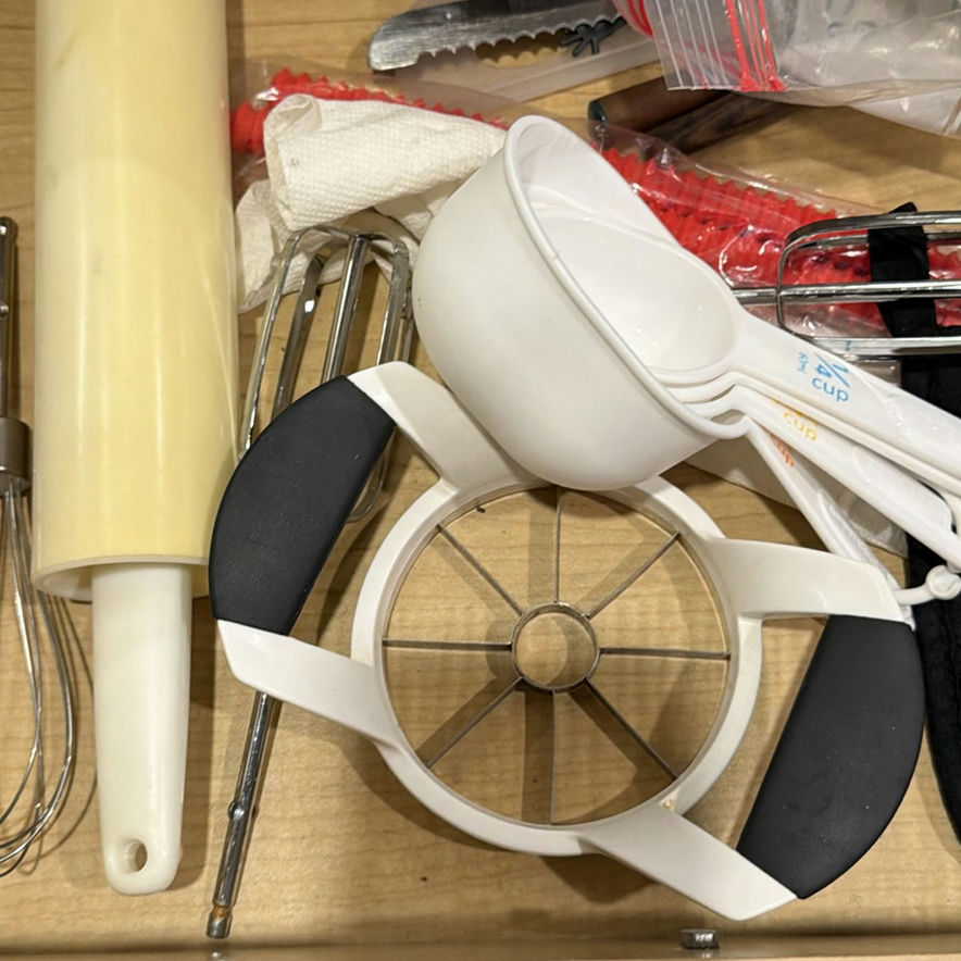 Assorted kitchen utensils and tools - image 8 of 9