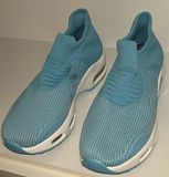 Assorted sneakers in multiple colors - thumbnail 8 of 11