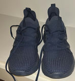 Assorted sneakers in multiple colors - thumbnail 6 of 11