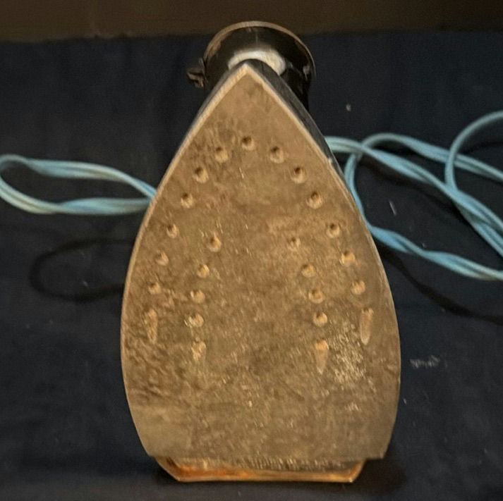 Vintage General Electric Electric Iron - image 4 of 6