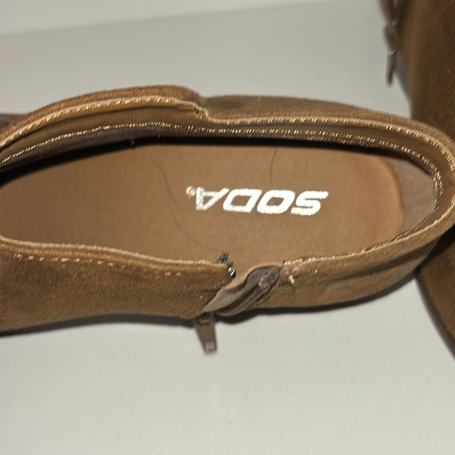 Assorted women's suede boots - image 9 of 13