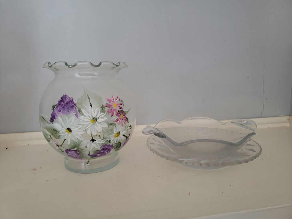 Floral hand-painted glass vases with bowls - image 2 of 3