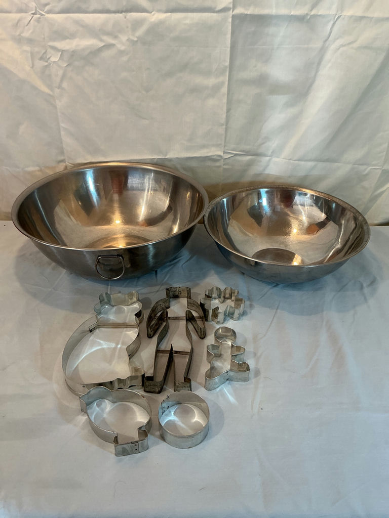 Bread maker with bakeware  - image 3 of 5