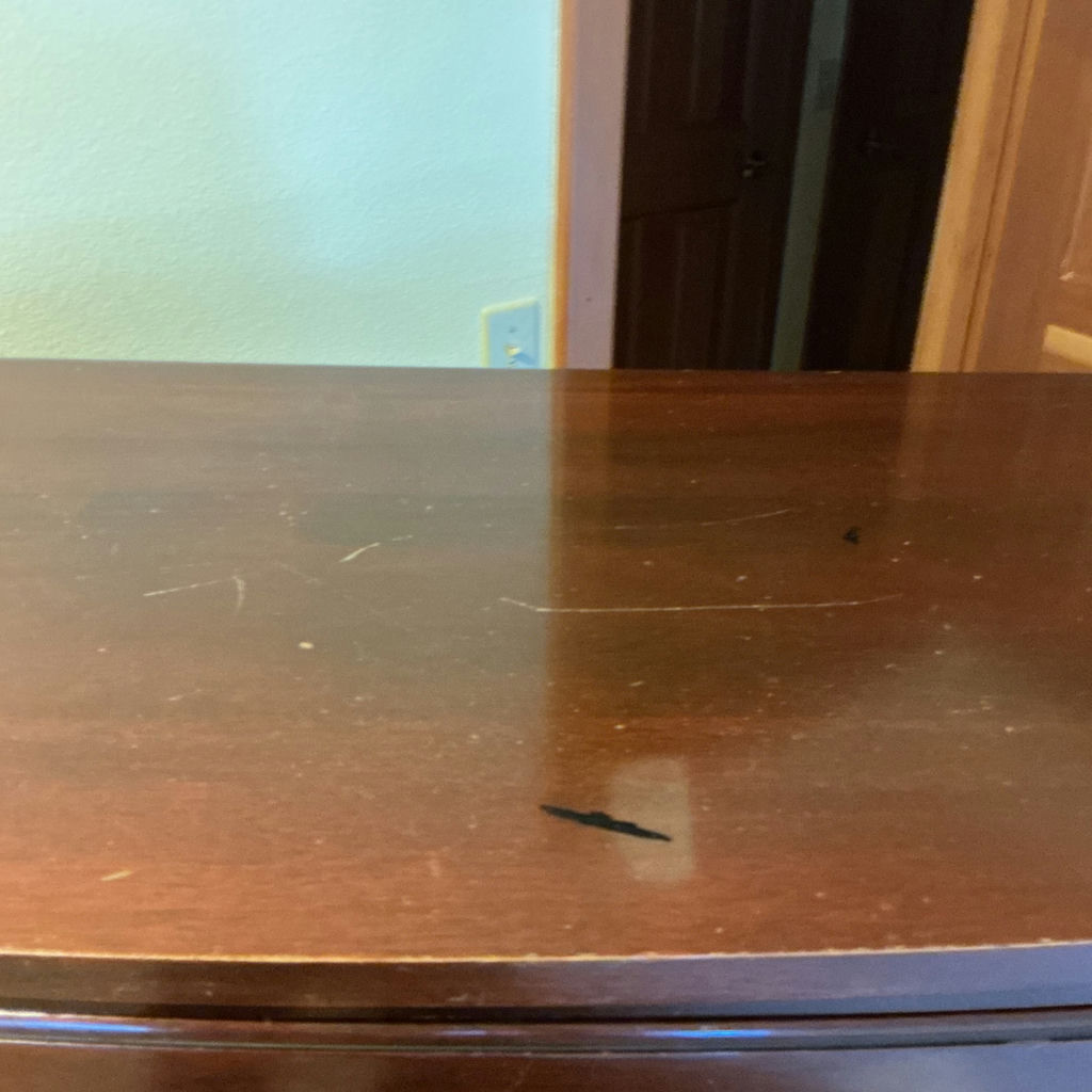 Vintage mahogany six-drawer dresser - image 5 of 7