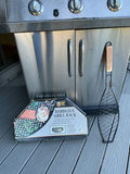 Char-Broil RED gas grill with smoker box, grill rack and smoking chips - thumbnail 3 of 10
