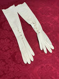Vintage gloves and handkerchief. - thumbnail 7 of 8