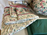 Queen bedding. - thumbnail 4 of 4