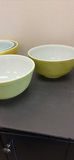Pyrex Mixing Bowls - thumbnail 2 of 6