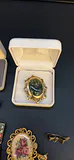 Vintage Costume Jewelry - thumbnail 9 of 10