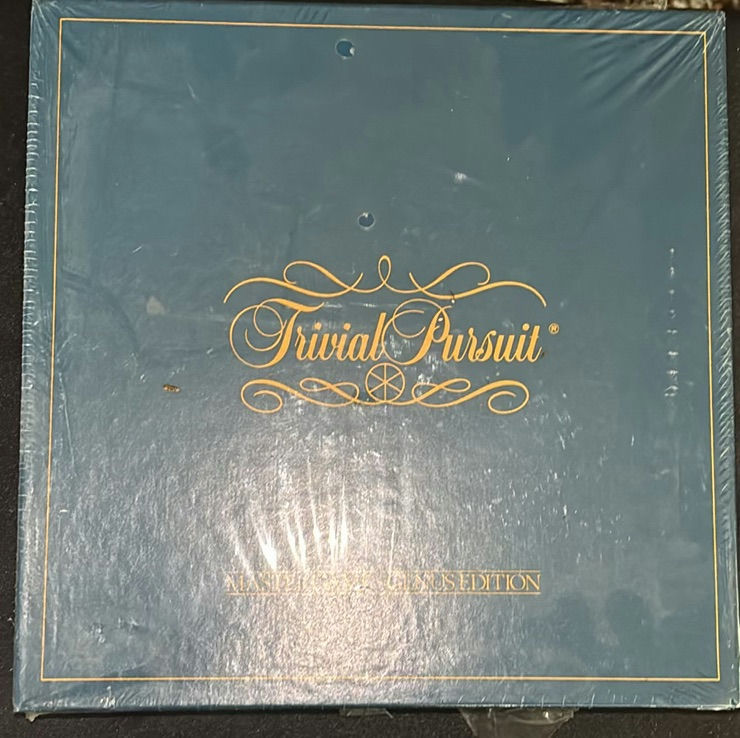 Boxed board games and card game sets - image 4 of 7