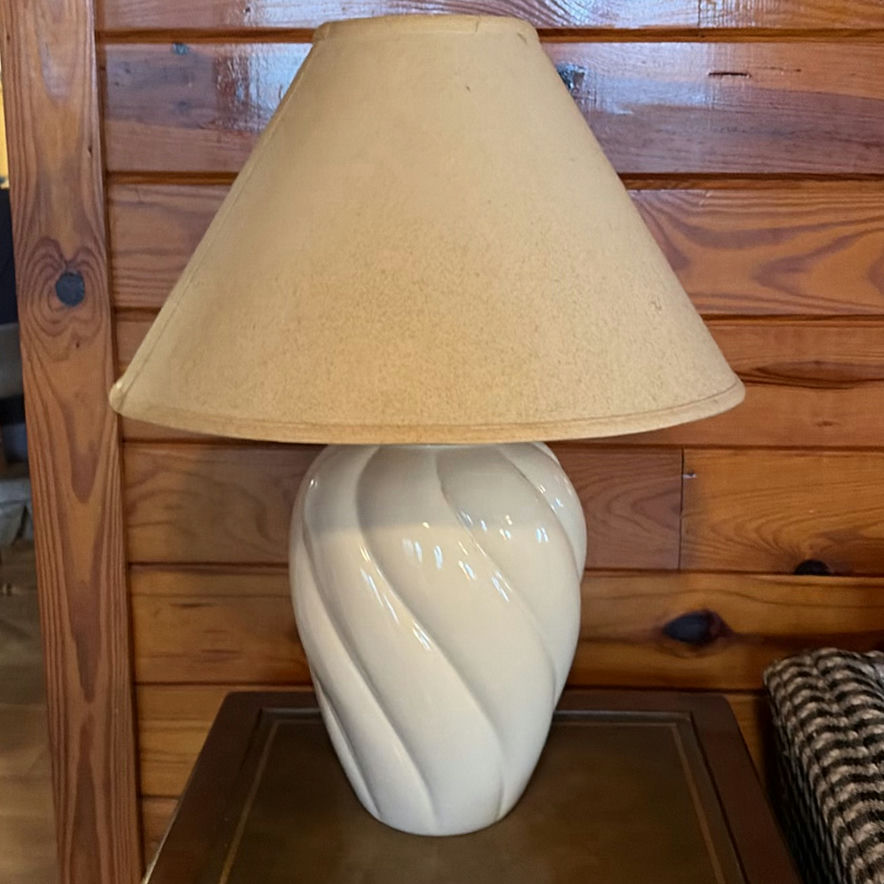 2 Twisted white ceramic lamps on 2 wooden end tables - image 8 of 8