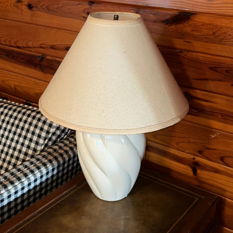 2 Twisted white ceramic lamps on 2 wooden end tables - image 4 of 8