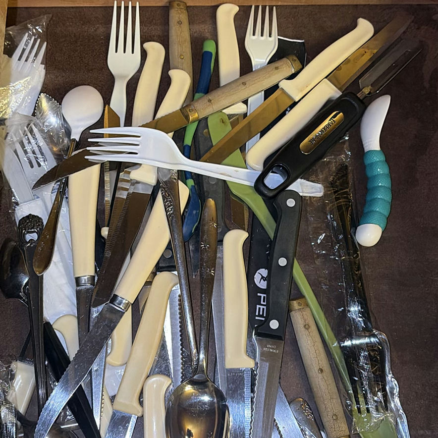 Assorted Kitchen Utensils and Tools - image 4 of 4