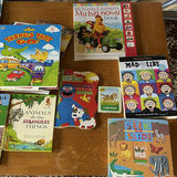 Collection of children's animal-themed picture books and early-learning books - thumbnail 4 of 4
