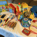 Assorted children's toys and art supplies - thumbnail 4 of 7
