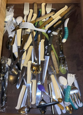 Assorted Kitchen Utensils and Tools - Image 1 of 4