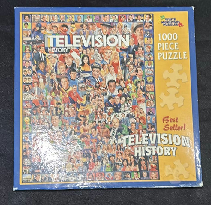 Assorted Board Games and Jigsaw Puzzles - image 3 of 8