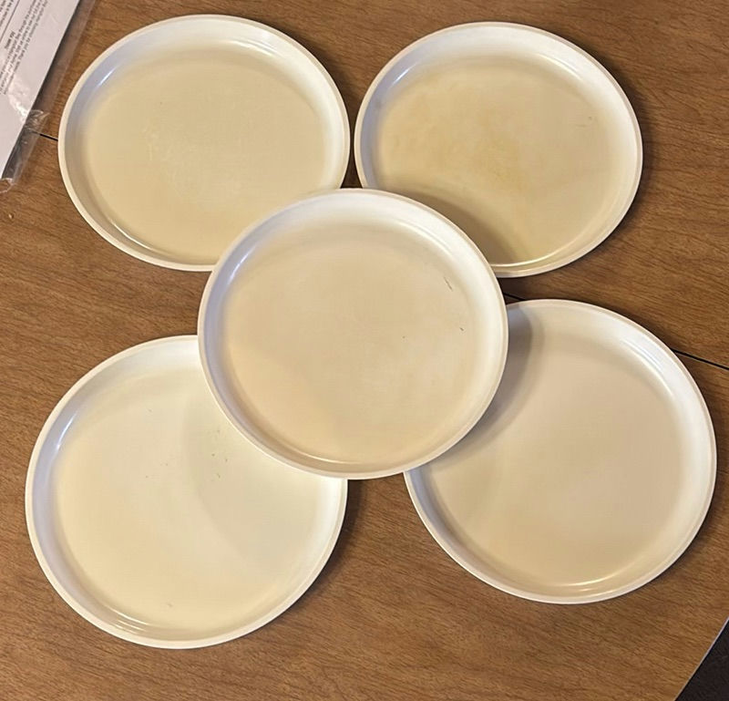 Assorted kitchenware collection (bowls, plates, shaker, and accessories) - image 12 of 13