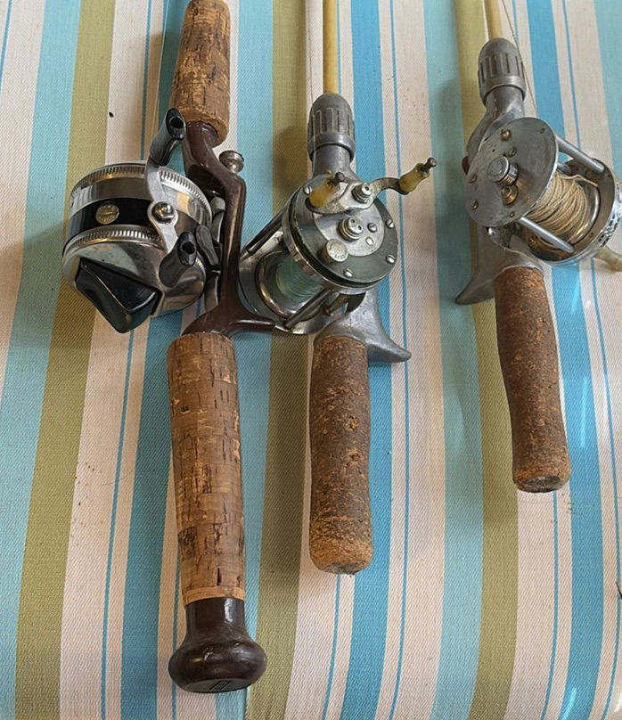 Three fishing rods with reels - image 2 of 4