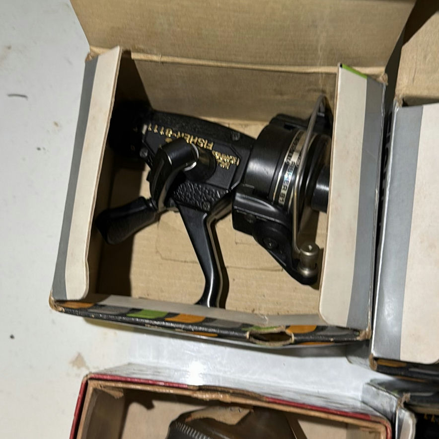 Vintage Zebco Spinning Reels in Boxes - image 5 of 6
