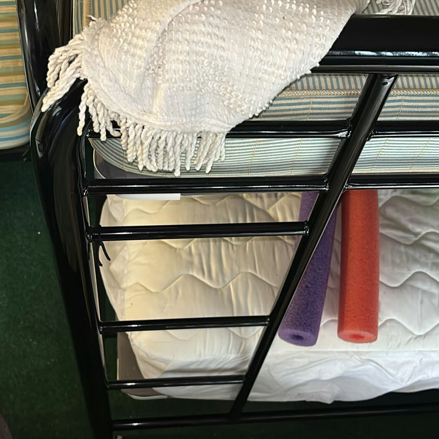 Two-tier black metal bunk beds with mattresses - image 5 of 7
