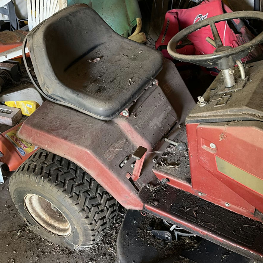 Yard King Riding Lawn Mower - image 3 of 5