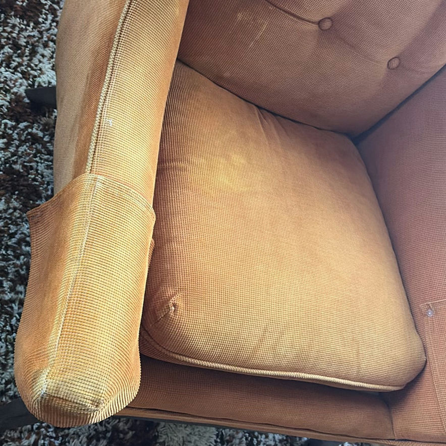 Orange tufted mid-century lounge chair - image 4 of 5