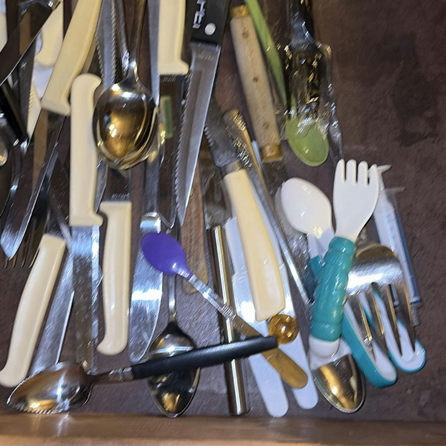 Assorted Kitchen Utensils and Tools - image 2 of 4
