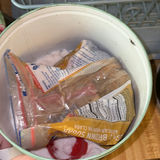Assorted kitchenware and small appliances - thumbnail 10 of 10